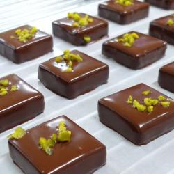 CHOCOLAT MAISON <BR>Ballotins de différentes tailles